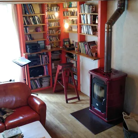 Homestay Maison De Bourg En Bord De Loire *