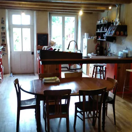 Maison De Bourg En Bord De Loire *