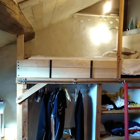 Maison De Bourg En Bord De Loire Homestay *